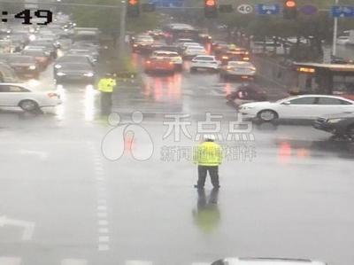 嘉兴入梅第一天 雨还好但是车祸有点多