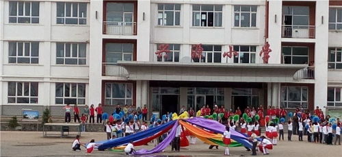 穆棱市兴源镇小学